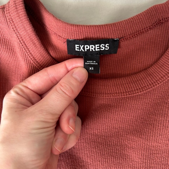 Express Ruffle Sleeve Tshirt - Picture 4 of 7